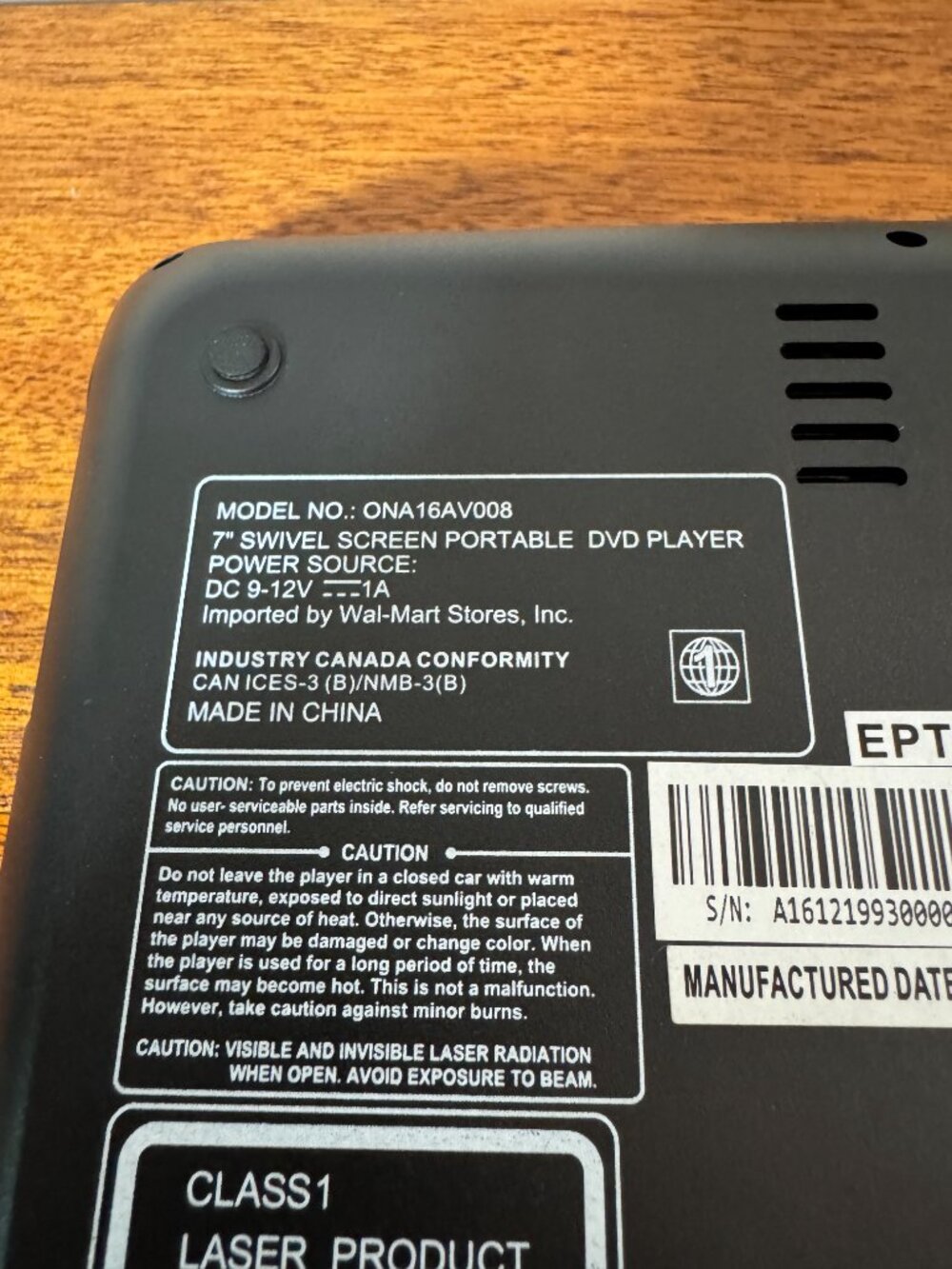Onn 7” Portable DVD Player ONA16AV008 - Charger - Tested Working - Picture 3 of 4